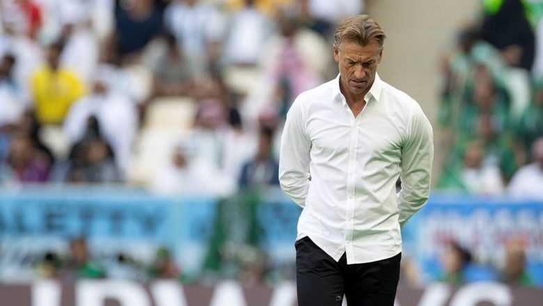 بعد رحيله عن تدريب السعودية.. شوبير يكشف موقف الأهلي من التعاقد مع رينارد