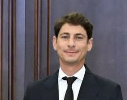 كريم العسال، النافذة